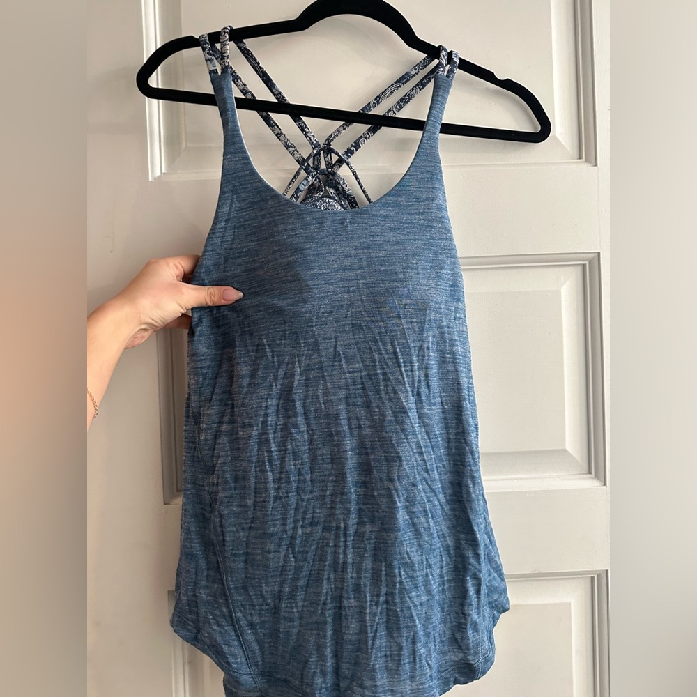 Lululemon size 4 women’s Free to be Serene tank top with built in sports bra